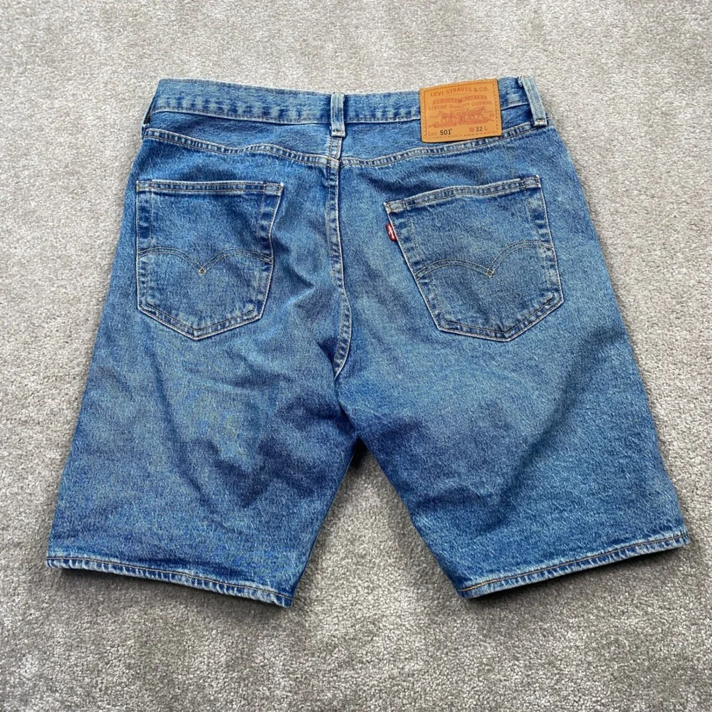 Levi's 501 Premium Denim Shorts Mens 32 Blue Original Fit Button Fly 24213